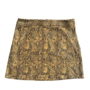 Morgan Claire snakeskin mini skirt Size M